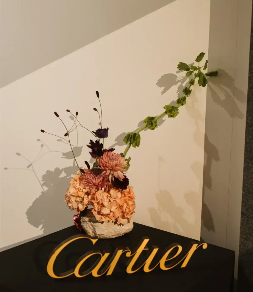 Conf&iacute;anos la decoraci&oacute;n floral de tu evento