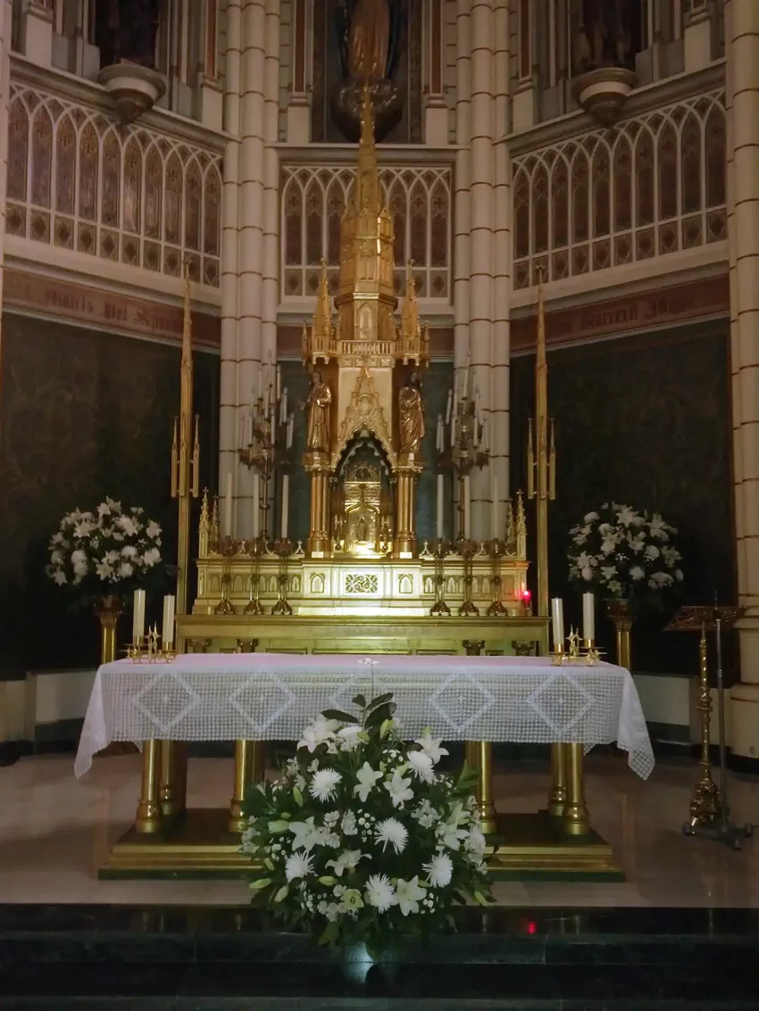 Decoraci&oacute;n de iglesias para bodas en Madrid